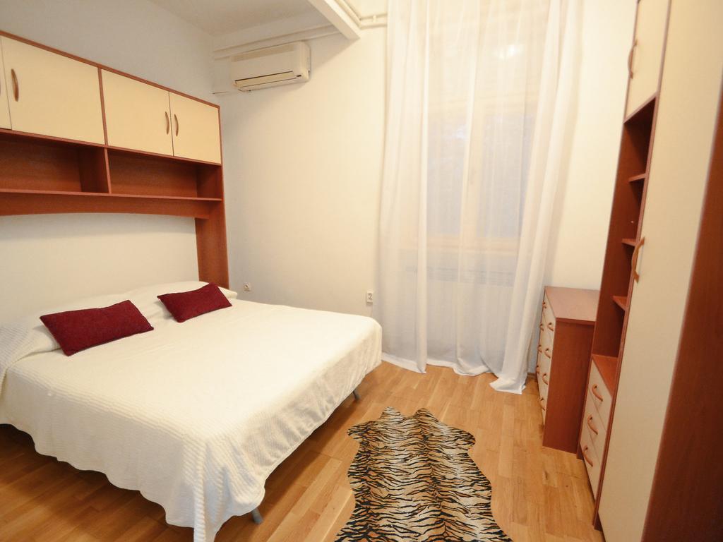 Nice Home In Opatija With Kitchen Стая снимка